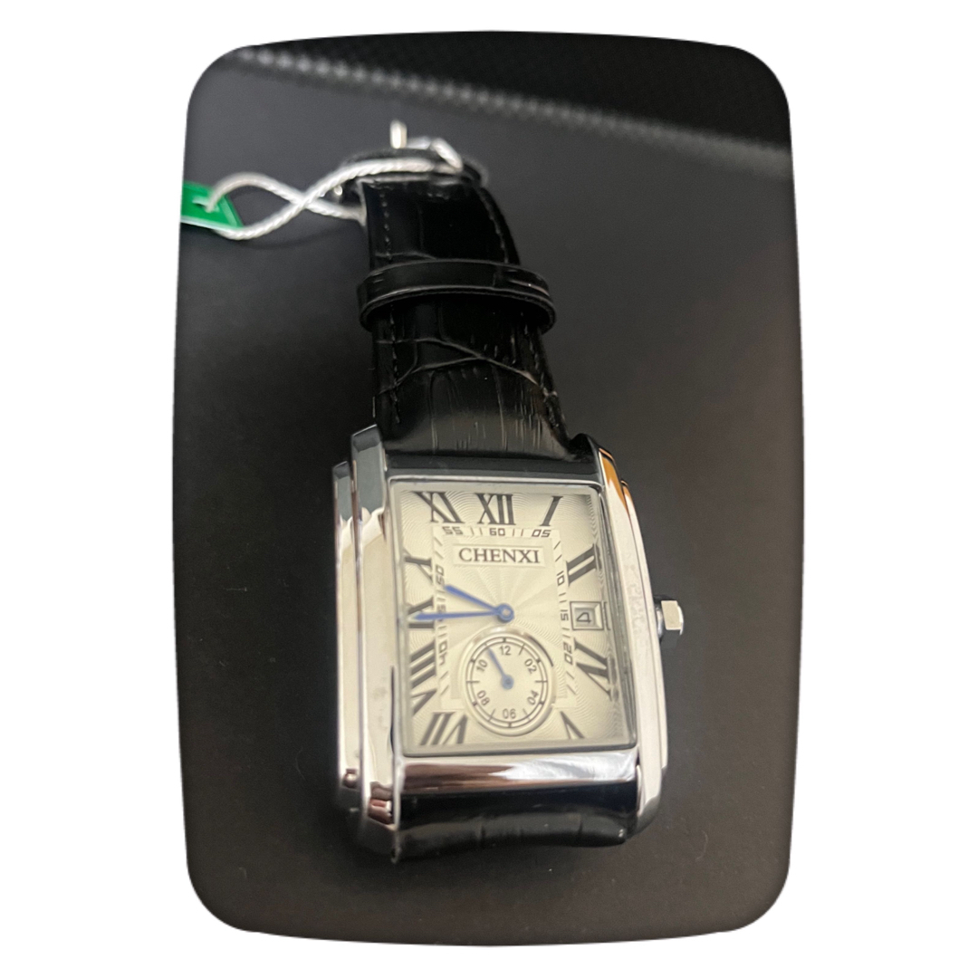 【新品未使用】腕時計 オマージュ　タンク　ユニセックス　スモセコ　ブラックレザー メンズの時計(腕時計(アナログ))の商品写真
