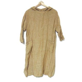 ネストローブ(nest Robe)のnest Robe(ネストローブ) ワンピース レディース美品  - ベージュ 七分袖/ひざ丈/麻(その他)