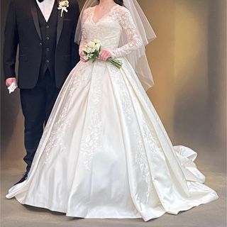 Vera Wang - White by Vera Wang ウェディングドレス ピンク Vera Wang - White by Vera Wang ウェディングドレス ピンク