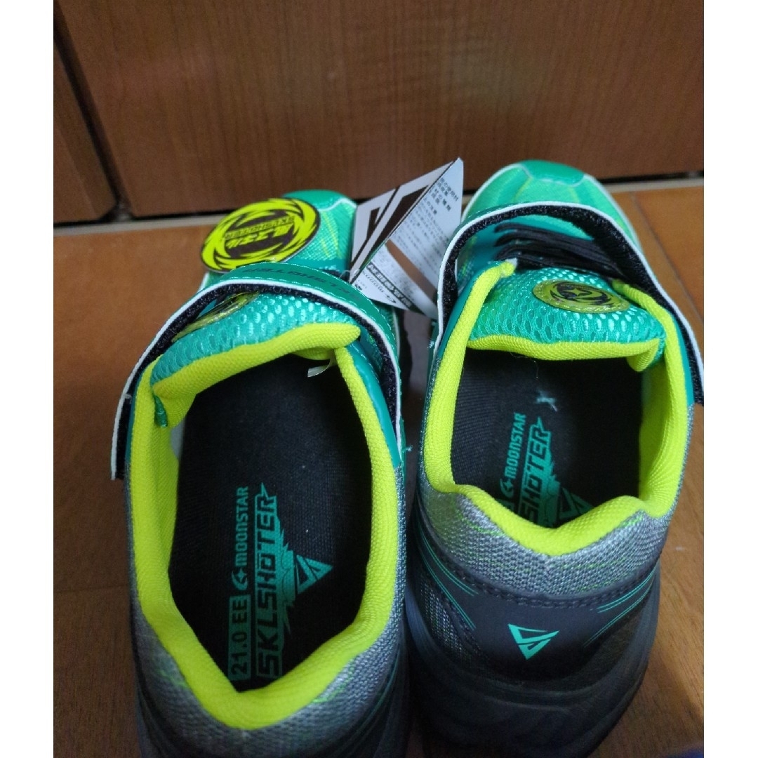 MOONSTAR (ムーンスター)の新品■21.0cm  風スキル  ムーンスター スキルシューター スニーカー緑靴 キッズ/ベビー/マタニティのキッズ靴/シューズ(15cm~)(スニーカー)の商品写真