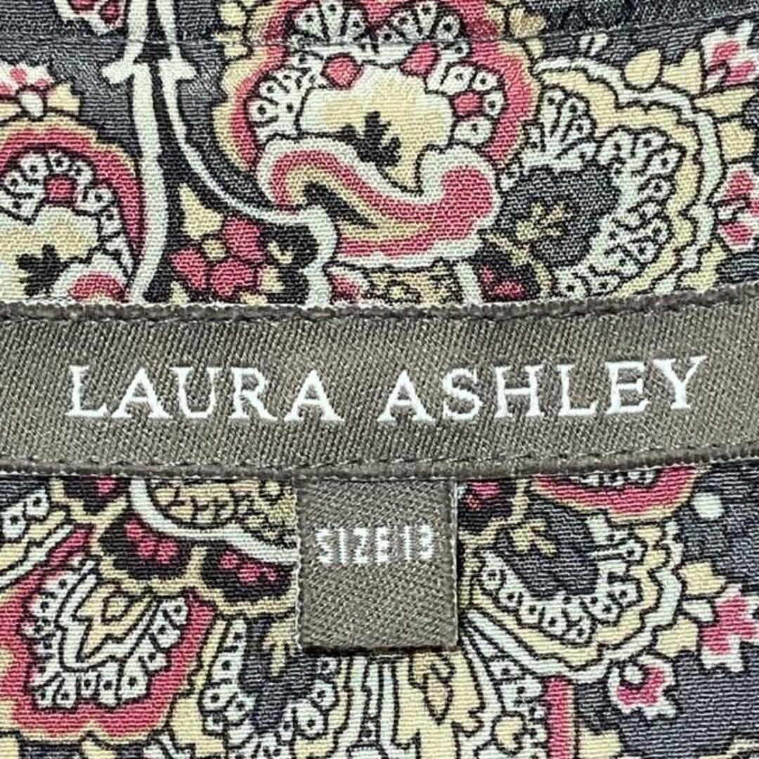 LAURA ASHLEY(ローラアシュレイ)のLAURAASHLEY(ローラアシュレイ) ワンピース サイズ13 L レディース - グレー×ピンク×マルチ クルーネック/ノースリーブ/ロング レディースのワンピース(その他)の商品写真