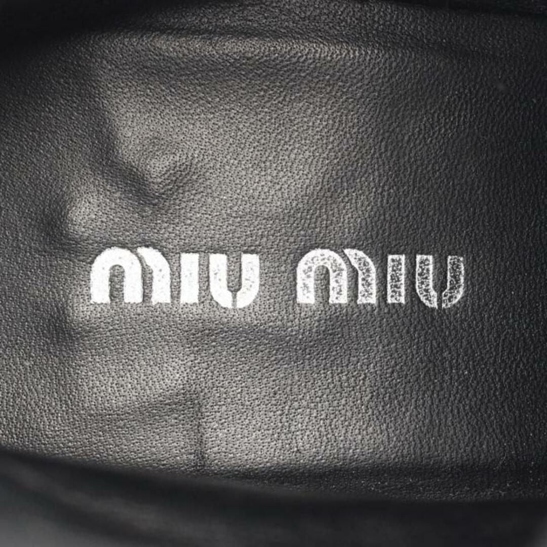 miumiu(ミュウミュウ)のmiumiu(ミュウミュウ) ショートブーツ 38 1/2 レディース - 黒 レザー レディースの靴/シューズ(ブーツ)の商品写真