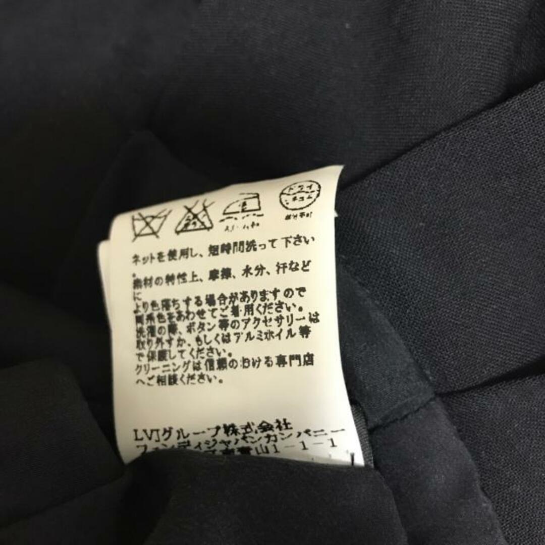 FENDI(フェンディ)のFENDI(フェンディ) ジャケット サイズ36 S レディース - 黒 長袖/プリーツ/春/夏 レディースのジャケット/アウター(その他)の商品写真