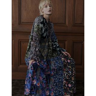 アメリヴィンテージ(Ameri VINTAGE)のLIBERTY PATCHWORK BLK DRESS 限定ワンピ　Ameri(ロングワンピース/マキシワンピース)