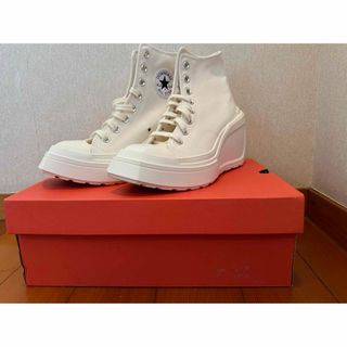 コンバース(CONVERSE)の新作 日本未入荷カリナ着用 CHUCK 70 DE LUXE WEDGE HI(スニーカー)