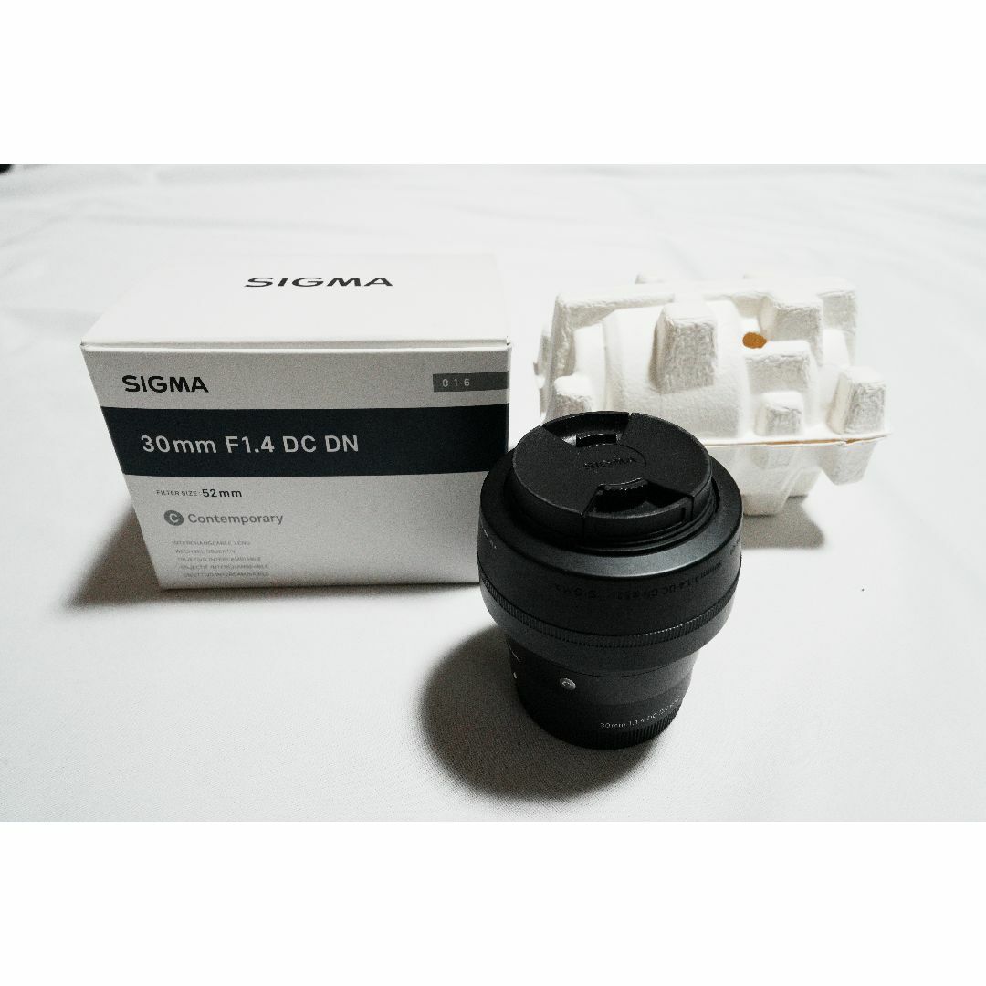 SONY(ソニー)のSIGMA 30mm F1.4 DC DN Sony　eマウント スマホ/家電/カメラのカメラ(レンズ(単焦点))の商品写真