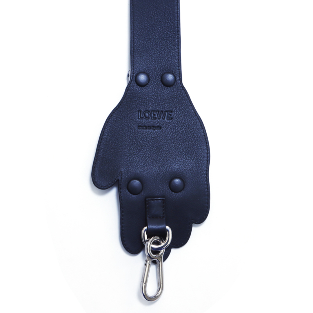 LOEWE(ロエベ)のロエベ LOEWE 手モチーフ  ショルダーストラップ レザー スマホ/家電/カメラのスマホアクセサリー(ストラップ/イヤホンジャック)の商品写真