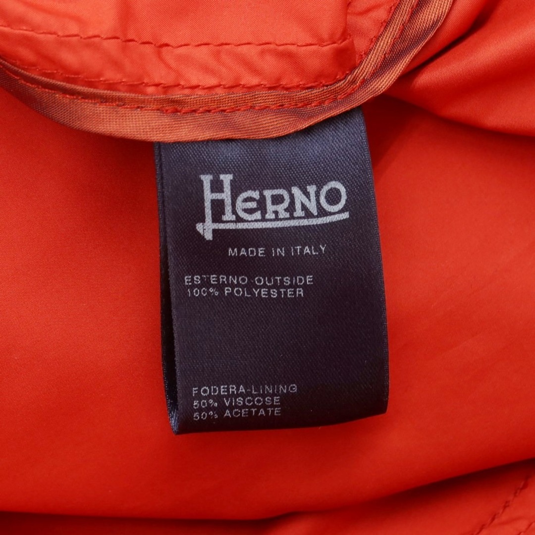 HERNO(ヘルノ)の【中古】ヘルノ Herno ポリエステル ステンカラーコート レッド【サイズ表記なし（L位）】【メンズ】 メンズのジャケット/アウター(ステンカラーコート)の商品写真