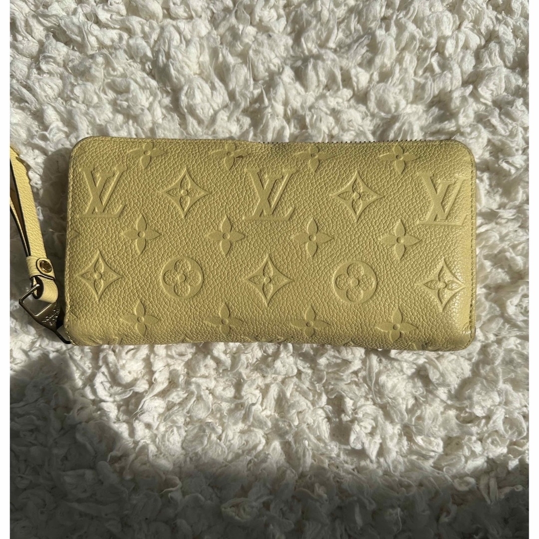 LOUIS VUITTON(ルイヴィトン)のLOUIS VUITTON【ルイヴィトン】長財布ジッピー･ウォレット レディースのファッション小物(財布)の商品写真