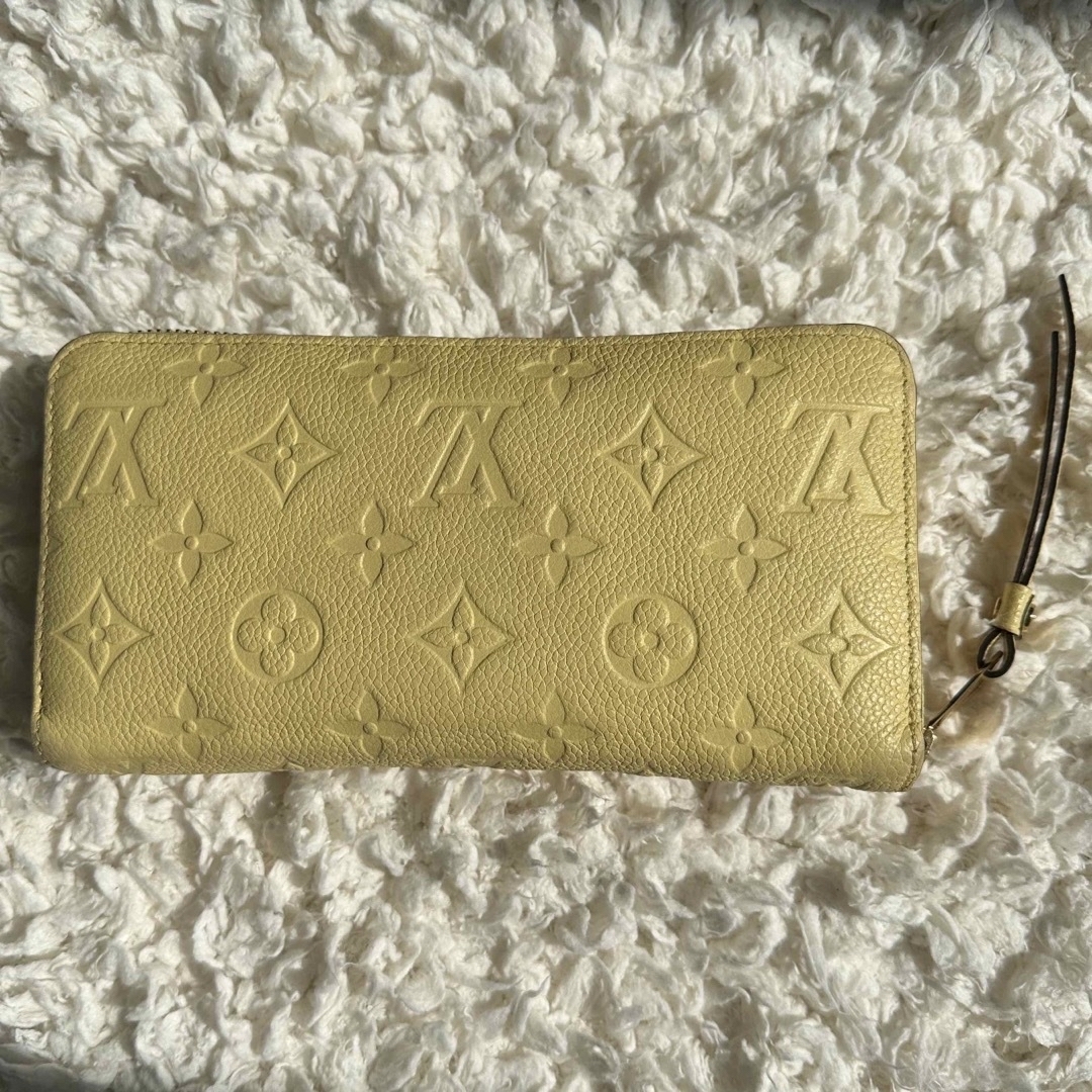 LOUIS VUITTON(ルイヴィトン)のLOUIS VUITTON【ルイヴィトン】長財布ジッピー･ウォレット レディースのファッション小物(財布)の商品写真