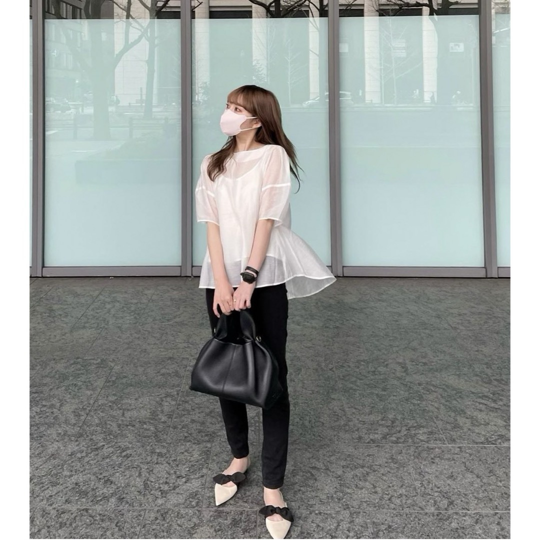 ZARA(ザラ)の【erme】Puff sleeve sheer blouse レディースのトップス(シャツ/ブラウス(半袖/袖なし))の商品写真