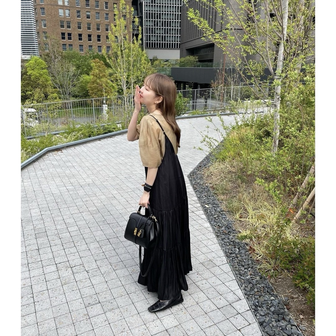 ZARA(ザラ)の【erme】Puff sleeve sheer blouse レディースのトップス(シャツ/ブラウス(半袖/袖なし))の商品写真