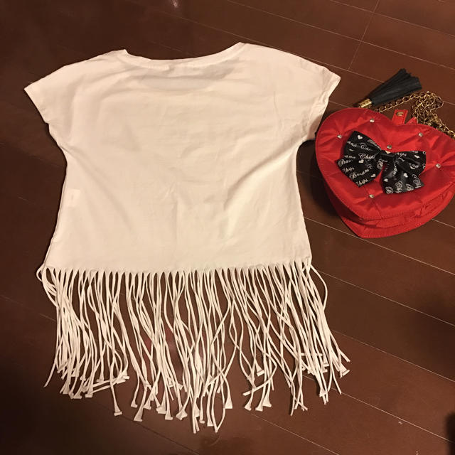 フリルTシャツ☆子供服☆未使用☆ キッズ/ベビー/マタニティのキッズ服女の子用(90cm~)(その他)の商品写真