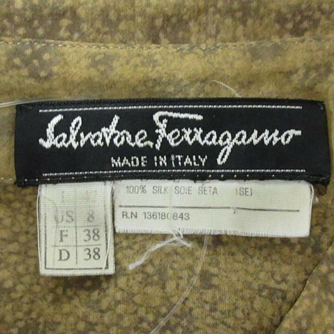 Salvatore Ferragamo(サルヴァトーレフェラガモ)のSalvatoreFerragamo(サルバトーレフェラガモ) 長袖シャツブラウス レディース - ベージュ×グレー シルク レディースのトップス(シャツ/ブラウス(長袖/七分))の商品写真