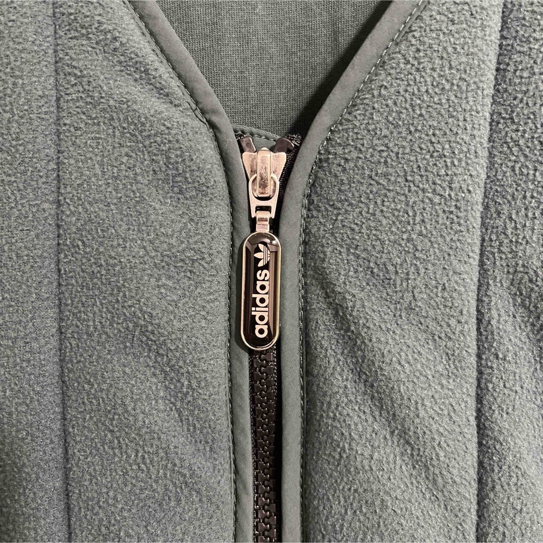 adidas(アディダス)の【完売モデル】アディダス フリース ジャケット グリーン 緑　定価13200円 メンズのジャケット/アウター(ノーカラージャケット)の商品写真