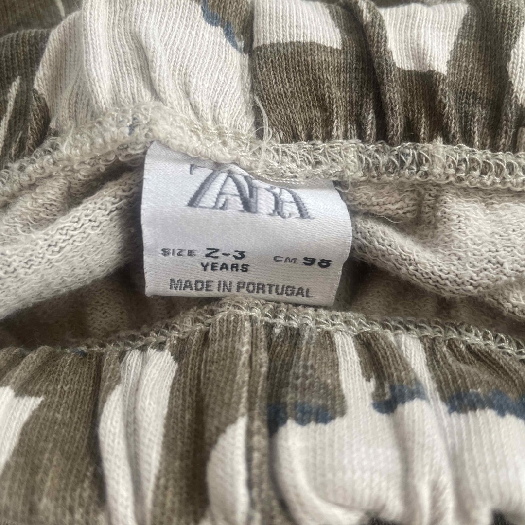 ZARA(ザラ)のZARA kids キッズ/ベビー/マタニティのキッズ服男の子用(90cm~)(パンツ/スパッツ)の商品写真