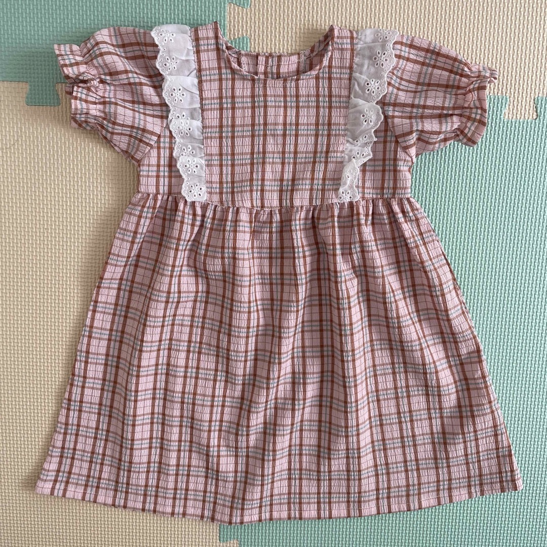 バースデイ(バースデイ)のチェックフリル 半袖ワンピース 90 キッズ/ベビー/マタニティのキッズ服女の子用(90cm~)(ワンピース)の商品写真