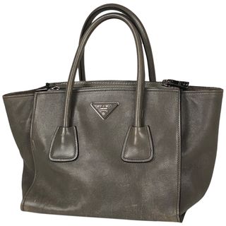 プラダ(PRADA)のプラダ ロゴプレート トートバッグ レディース 【中古】(トートバッグ)