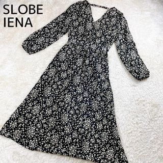 スローブイエナ(SLOBE IENA)のSLOBE IENA スローブイエナ　花柄　Vネック　ロングワンピース(ロングワンピース/マキシワンピース)