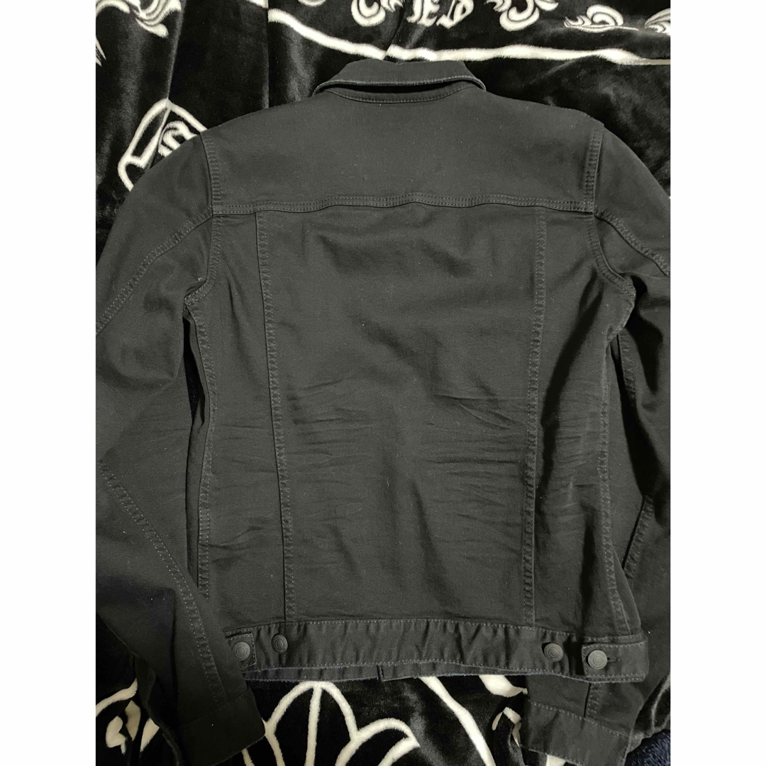 DSQUARED2(ディースクエアード)のディースクエアード2　デニムジャケット　ブラックダメージ　サイズ48 メンズのジャケット/アウター(Gジャン/デニムジャケット)の商品写真