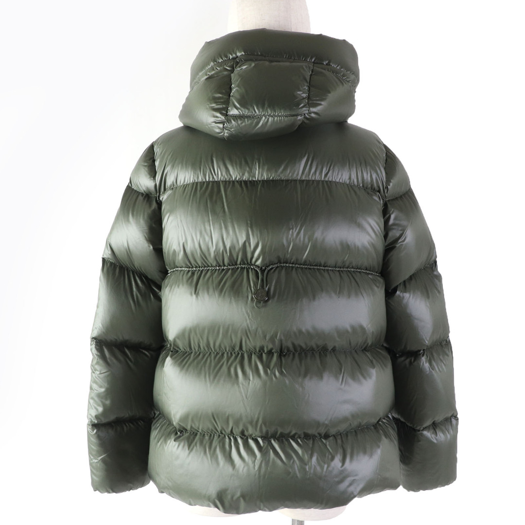 MONCLER(モンクレール)の極美品 MONCLER モンクレール 2022年製 CHAMBON シャンボン ロゴワッペン・フード付 ダウンジャケット カーキ 1 ハンガー・ガーメント付き 正規品 レディース レディースのジャケット/アウター(ダウンジャケット)の商品写真