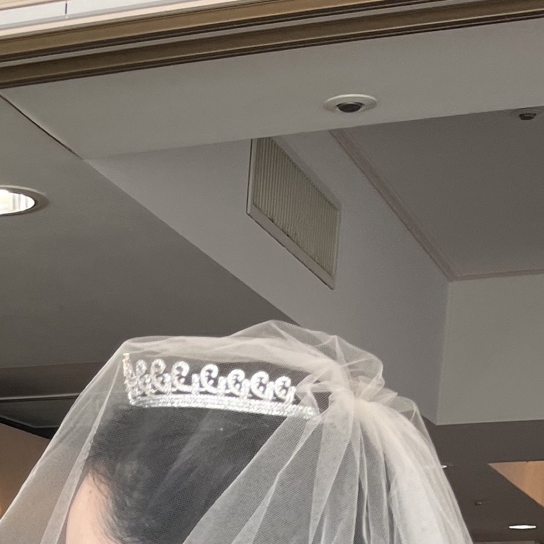 ティアラ　ラブティアラ　LoveTiara 結婚式　ブライダルアクセサリー ハンドメイドのウェディング(ヘッドドレス/ドレス)の商品写真