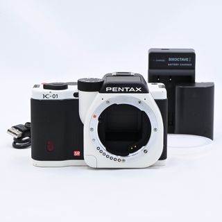 ペンタックス(PENTAX)のPENTAX K-01 ボディ ホワイト×ブラック(ミラーレス一眼)