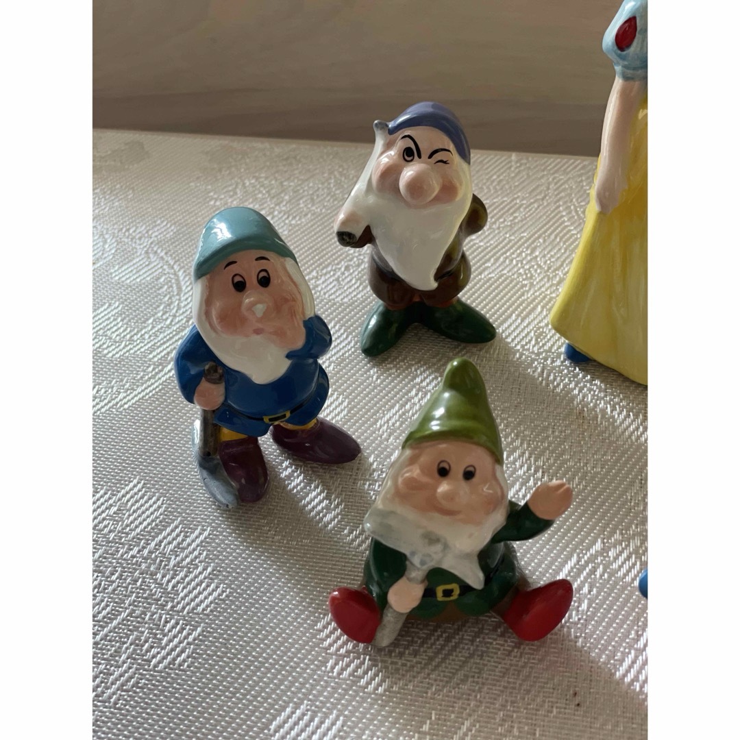 白雪姫 - 白雪姫 7人の小人 陶器の通販 by Jasmine's shop 白雪姫 - 白雪姫 7人の小人 陶器の通販 by Jasmine's shop