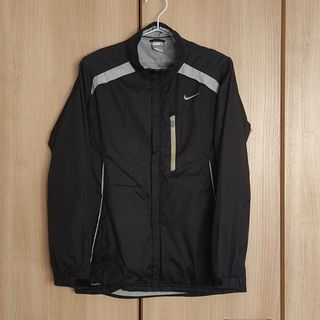 ナイキ(NIKE)のNIKE　ウインドブレーカーМ(ウェア)