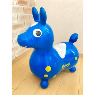 RODY ロディ　乗り物　おもちゃ　人気カラー