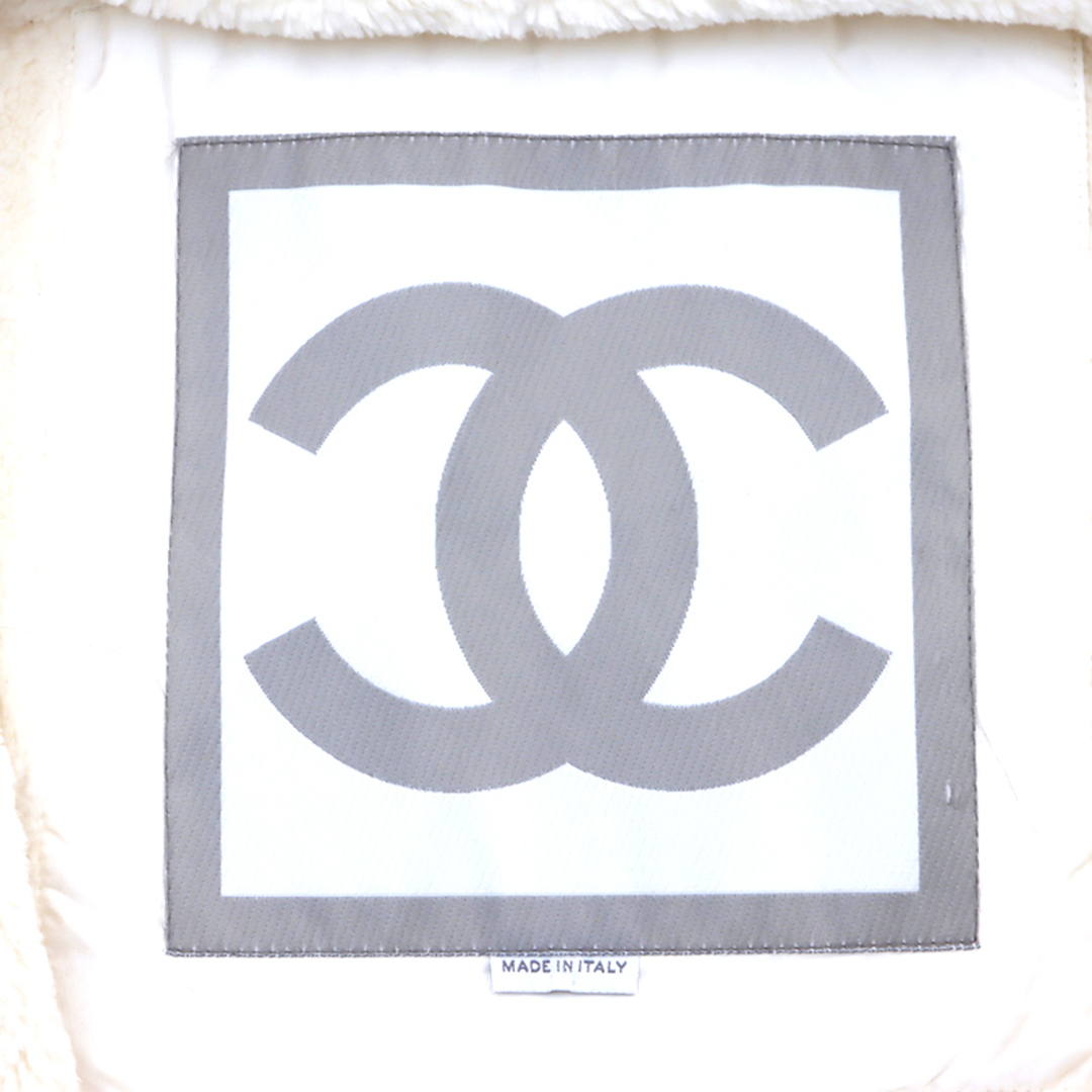 CHANEL(シャネル)のシャネル CHANEL スポーツライン ダウンジャケット レディースのジャケット/アウター(テーラードジャケット)の商品写真