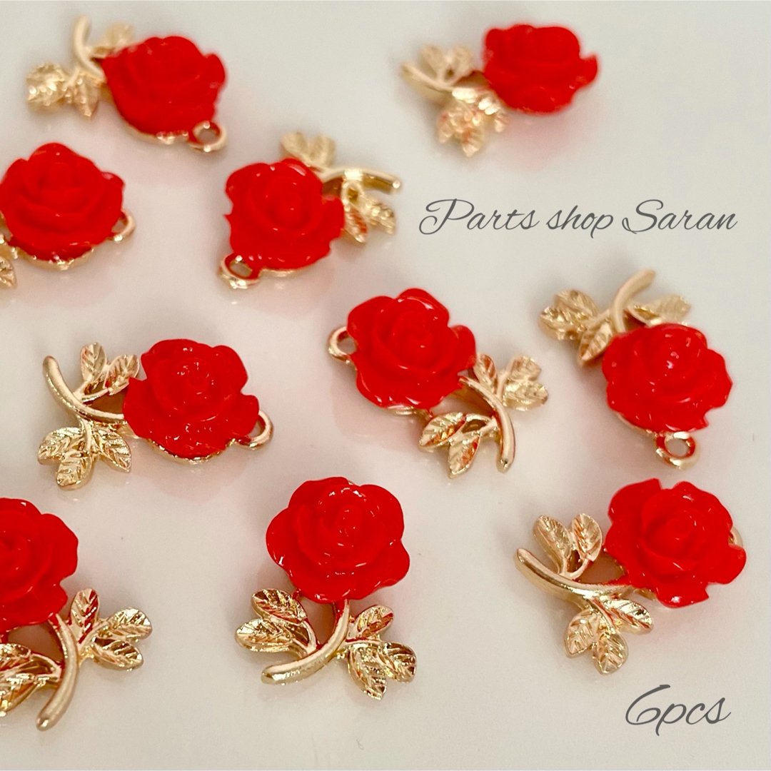 真っ赤なバラ チャーム 6個 No.55 ハンドメイドの素材/材料(各種パーツ)の商品写真