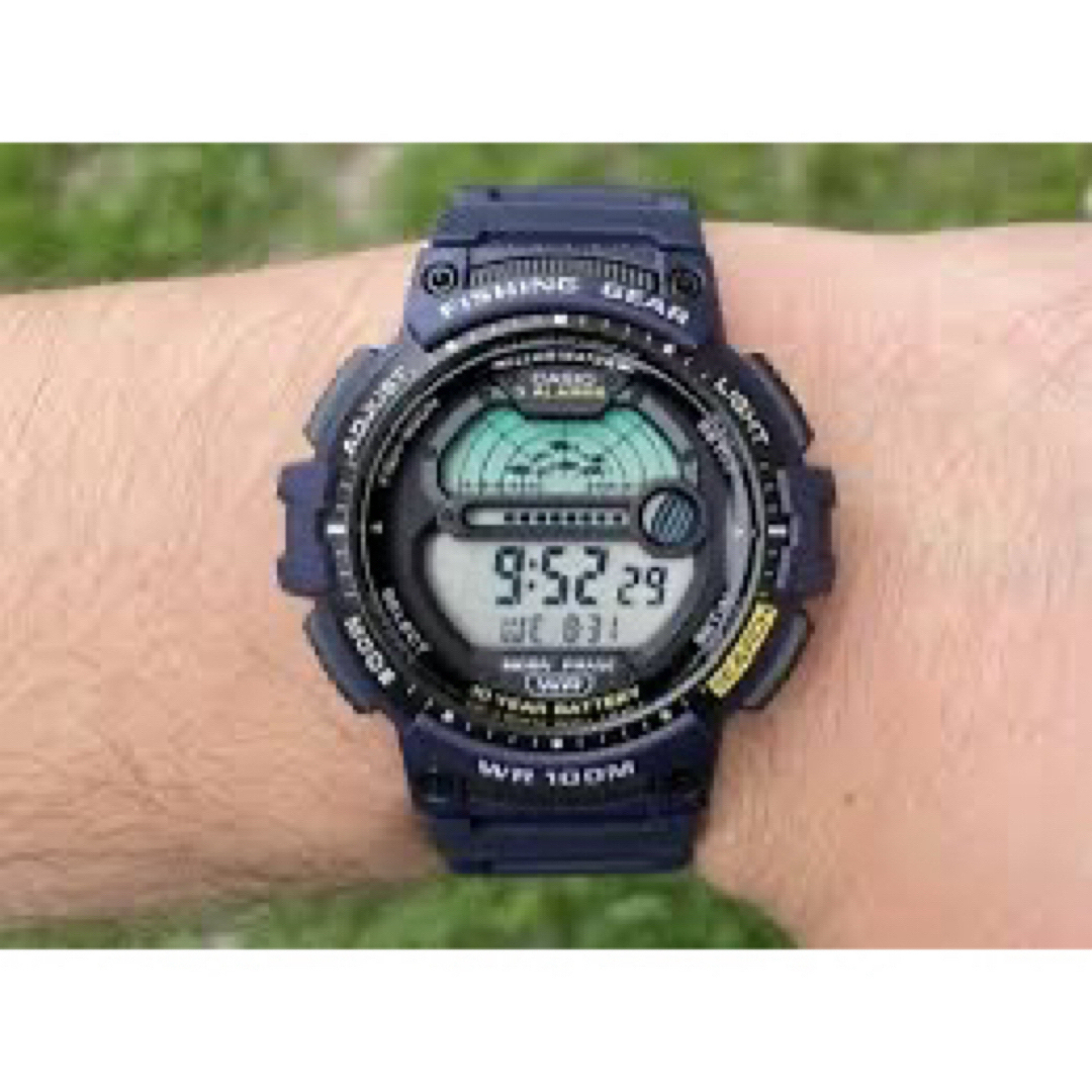 CASIO(カシオ)のカシオ　デジタル腕時計　新品　フィッシング/ムーンデータ機能　海外ネイビーモデル メンズの時計(腕時計(デジタル))の商品写真