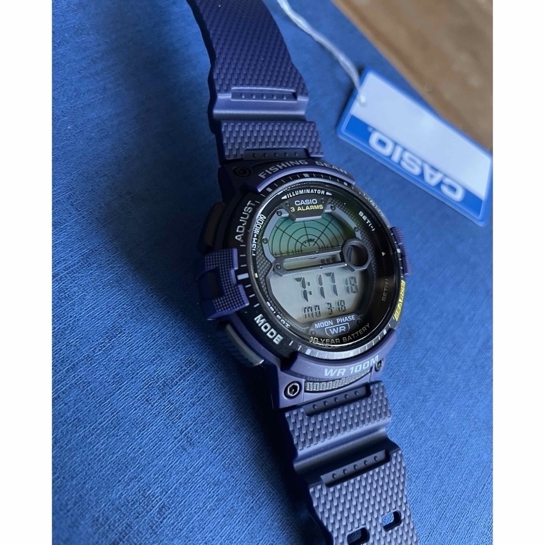 CASIO(カシオ)のカシオ　デジタル腕時計　新品　フィッシング/ムーンデータ機能　海外ネイビーモデル メンズの時計(腕時計(デジタル))の商品写真