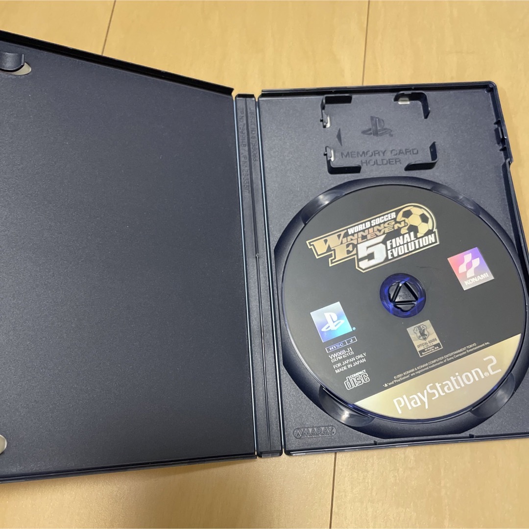 PlayStation2(プレイステーション2)のワールドサッカーウイニングイレブン10他サッカー系ソフト4本セット PS2 エンタメ/ホビーのゲームソフト/ゲーム機本体(家庭用ゲームソフト)の商品写真