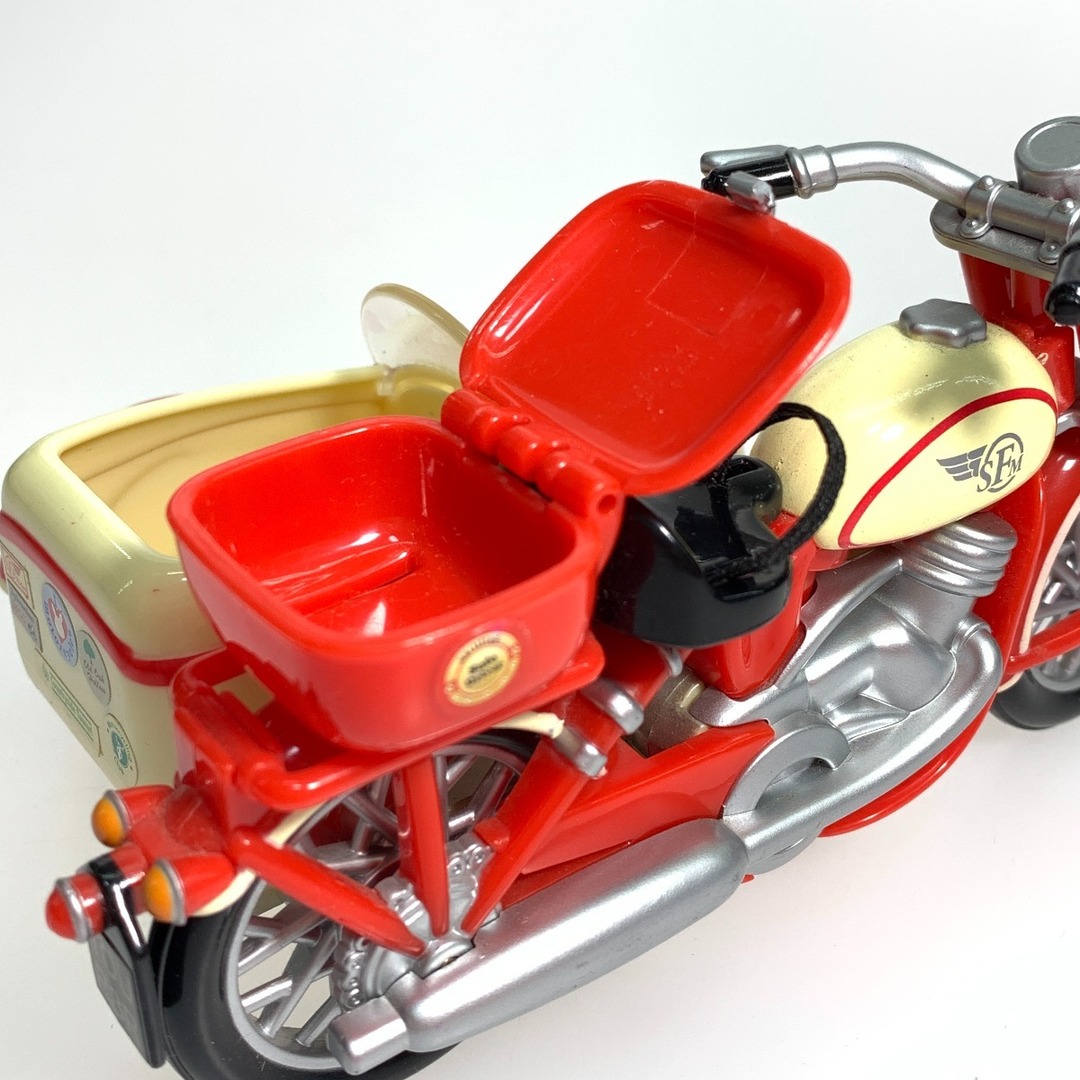 $$ シルバニアファミリー アライグマ モーターバイク&サイドカー エンタメ/ホビーのおもちゃ/ぬいぐるみ(ミニカー)の商品写真