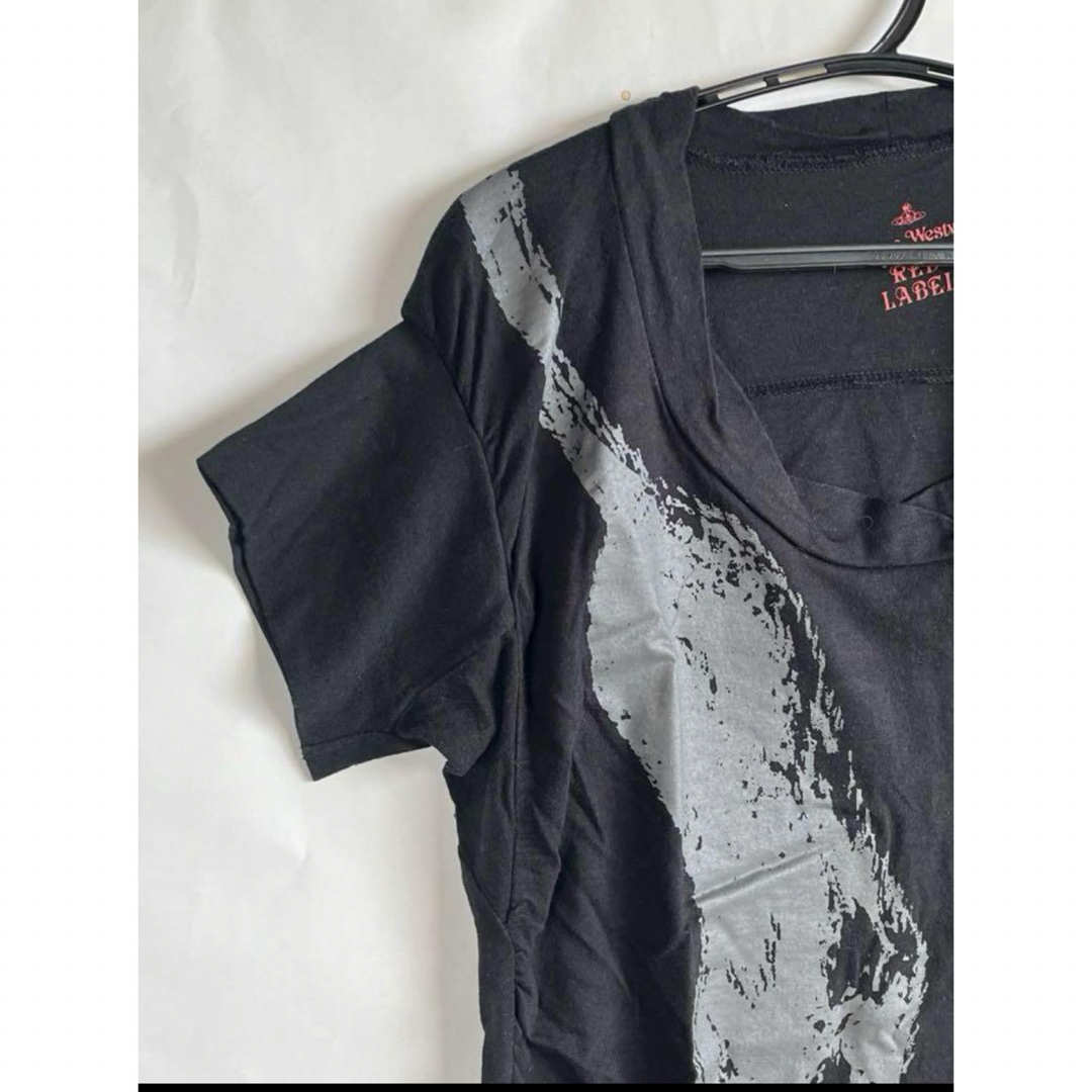 Vivienne Westwood(ヴィヴィアンウエストウッド)のヴィヴィアンウエストウッド変形Tシャツ カットソーオーブ プリント黒　 猫  2 レディースのトップス(Tシャツ(半袖/袖なし))の商品写真