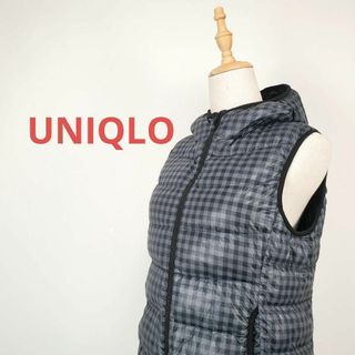 ユニクロ(UNIQLO)のユニクロUNIQLOレディース黒色チェック柄Mウルトラライトダウンベスト(その他)