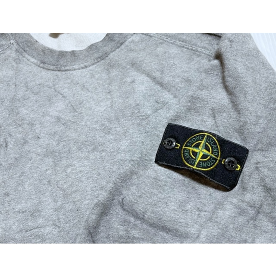 STONE ISLAND(ストーンアイランド)のSTONE ISLAND（ストーンアイランド ）741562290 ダストカラー加工 クルーネック スウェットシャツ 【A31328-007】 メンズのトップス(スウェット)の商品写真