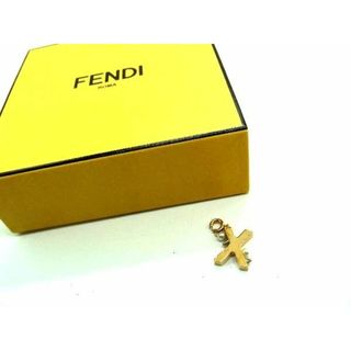 フェンディ(FENDI)の■美品■ FENDI フェンディ スタッズ パール アルファベットチャームX ペンダントトップ アクセサリー ゴールド系 DE1095(その他)