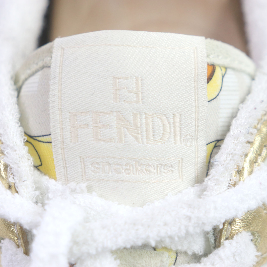 FENDI(フェンディ)の良品 FENDI フェンディ VERSACE FENDACE ヴェルサーチ フェンダーチェ 7E1538 MATCH マッチ スウェード 総柄 ローカットスニーカー ベージュ ゴールド 6 イタリア製 メンズ メンズの靴/シューズ(スニーカー)の商品写真