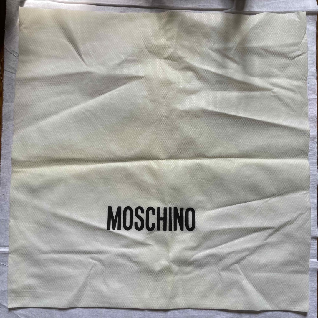 MOSCHINO(モスキーノ)のMoschino モスキーノ リュック　黒　ハート　金　レザー レディースのバッグ(リュック/バックパック)の商品写真