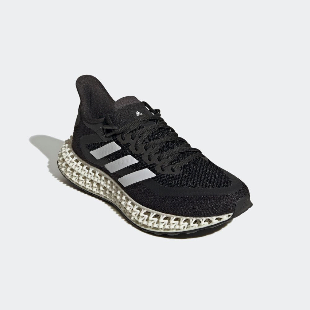 adidas(アディダス)の【新品未使用】adidas ランニングシューズ スポーツ/アウトドアのランニング(シューズ)の商品写真