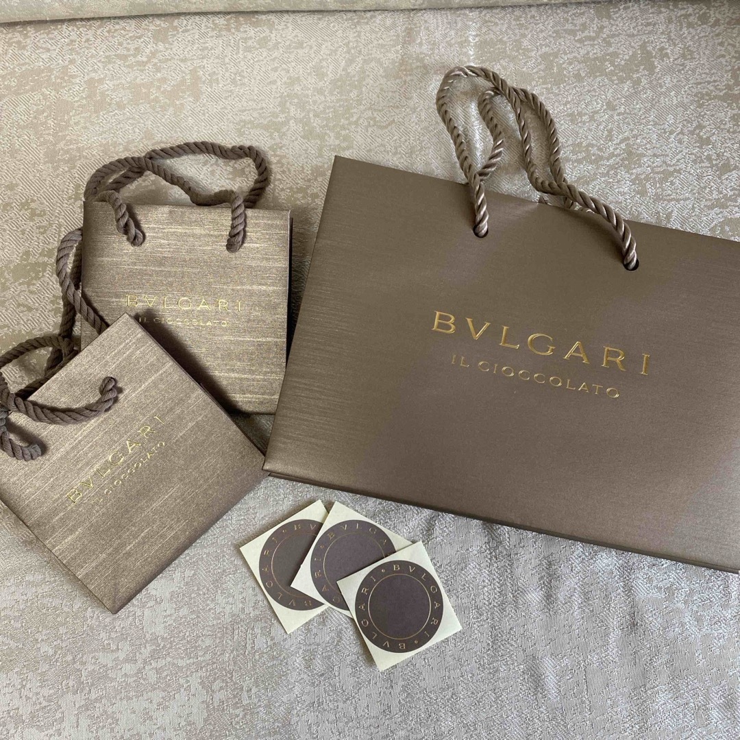 BVLGARI(ブルガリ)のブルガリ　チョコレート　ショップ袋 レディースのバッグ(ショップ袋)の商品写真