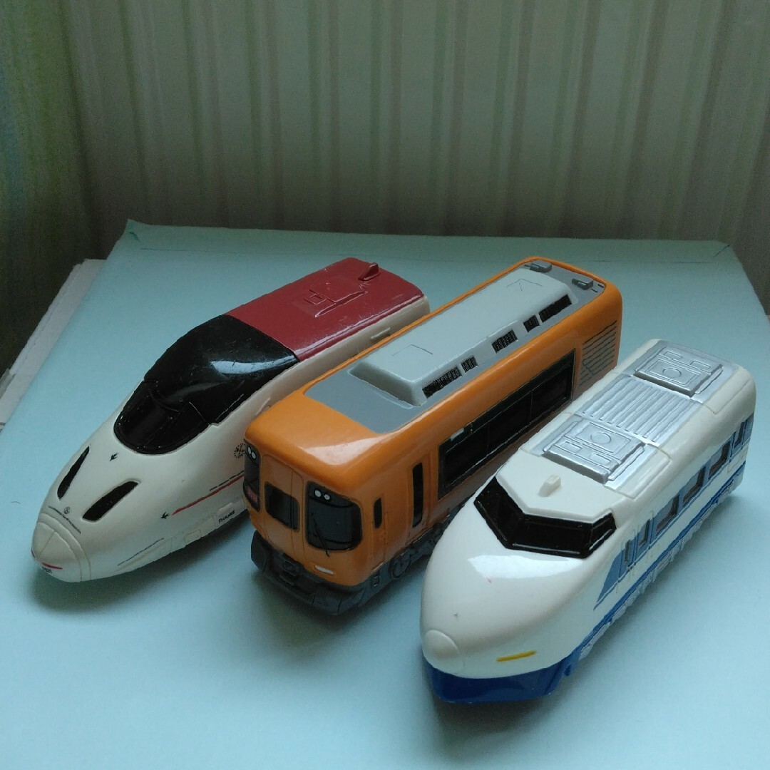 電車のおもちゃ3点セット エンタメ/ホビーのおもちゃ/ぬいぐるみ(鉄道模型)の商品写真