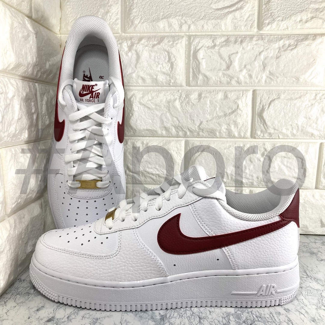 NIKE(ナイキ)のNIKE ナイキ AIR FORCE 1 エアフォース1 レッド ホワイト 30 メンズの靴/シューズ(スニーカー)の商品写真