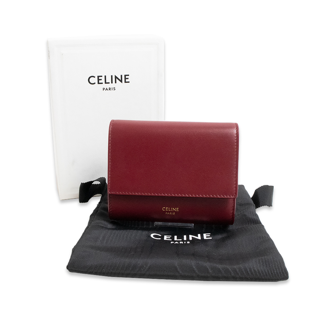 celine(セリーヌ)のセリーヌ スモール トリフォールドウォレット  三つ折り財布 カーフスキン レザー ボルドー ゴールド金具 10B573 箱付 CELINE（未使用　展示品） レディースのファッション小物(財布)の商品写真