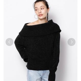 フォーエバートゥエンティーワン(FOREVER 21)のFOREVER21 新品　オフショルニット(ニット/セーター)