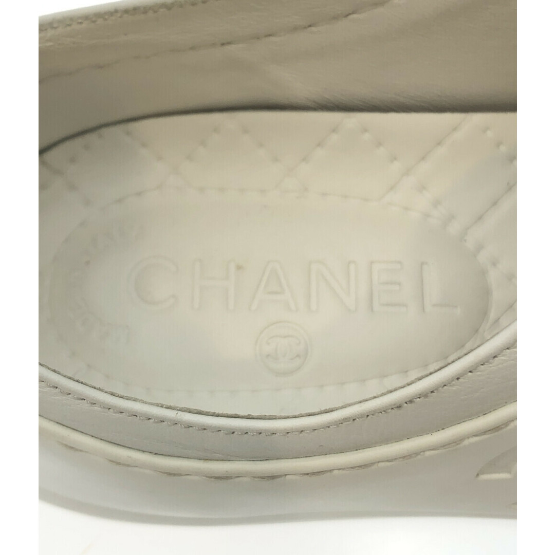 CHANEL(シャネル)のシャネル CHANEL ローカットスニーカー ココマーク レディース 37 レディースの靴/シューズ(スニーカー)の商品写真