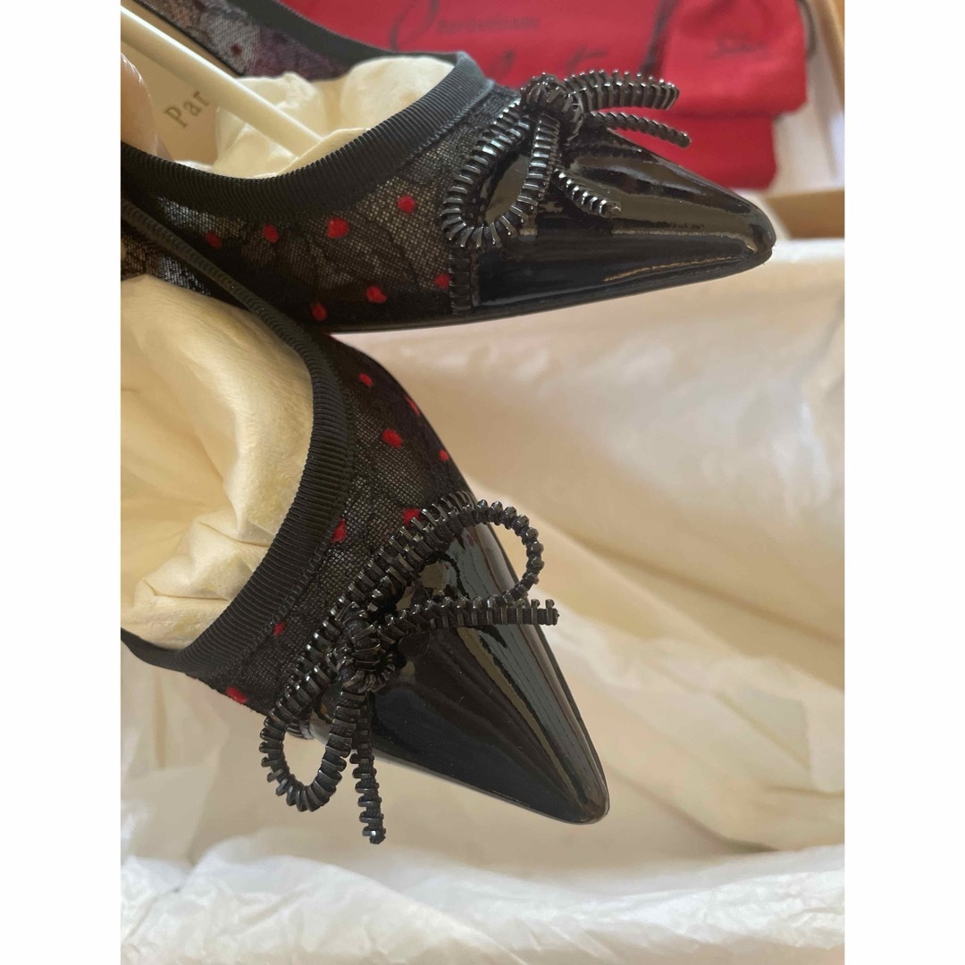 Christian Louboutin(クリスチャンルブタン)の極美品　Christian Louboutin クリスチャンルブタン　パンプス レディースの靴/シューズ(ハイヒール/パンプス)の商品写真